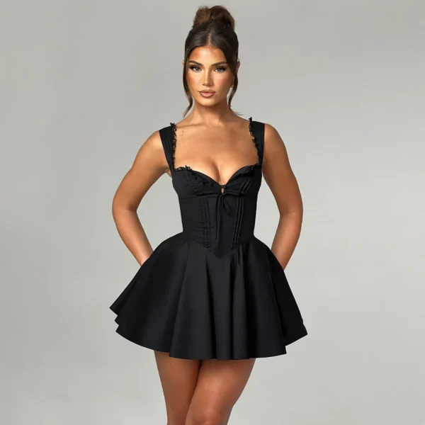 Vestido Curto de Renda, Decote V, Cintura Alta, Costas Abertas - Image 10